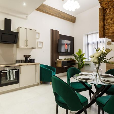 Bradford Luxury Central Apartment Exterior photo