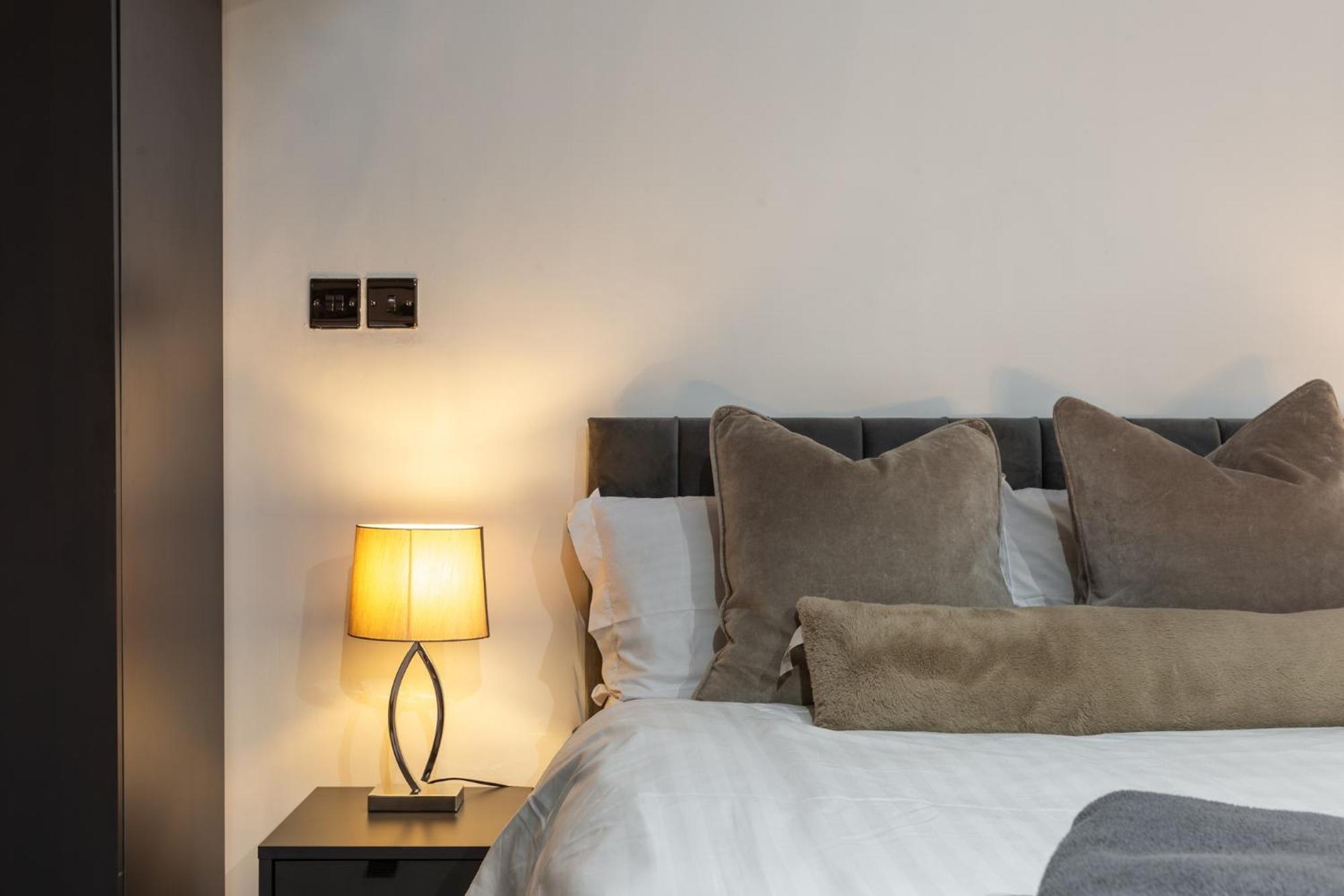 Bradford Luxury Central Apartment Exterior photo